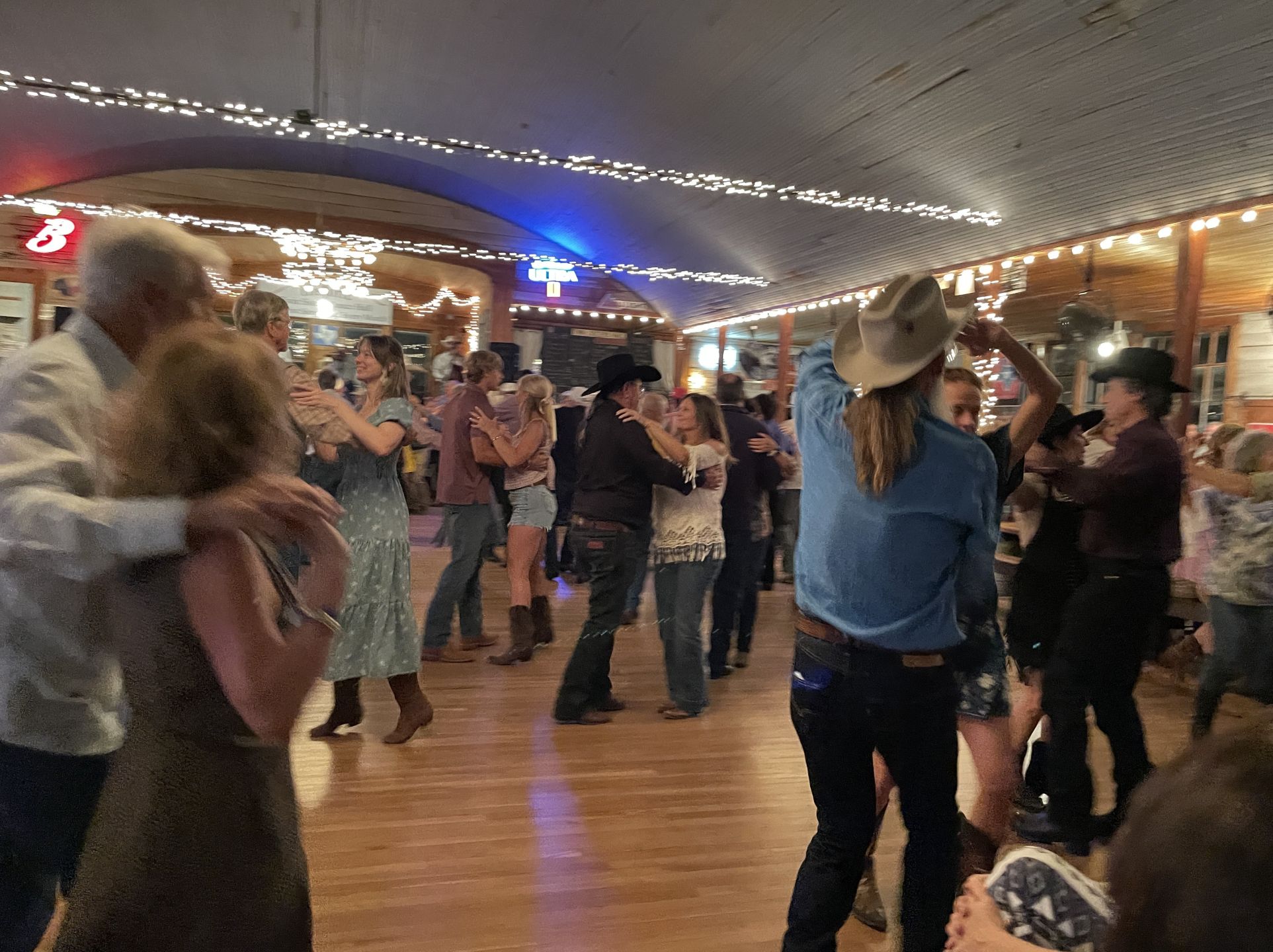 twin%20sisters%20danceMay%2002%202026%2C%209%2019%2027%20PM.jpg